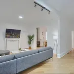 Modern &Spacious 4Bd House In Pittsburgh With Parking