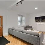Modern &Spacious 4Bd House In Pittsburgh With Parking